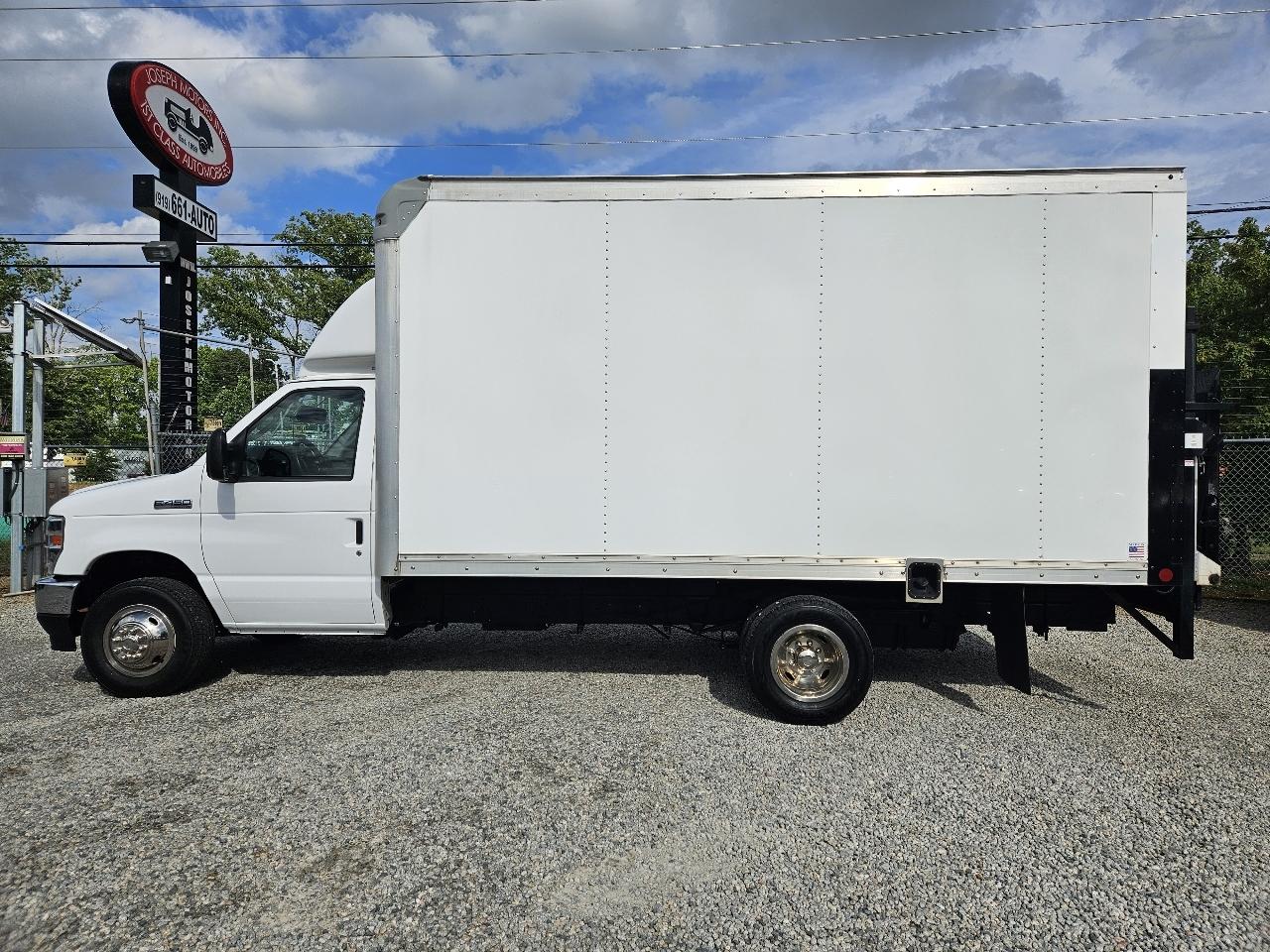 ford e-series cutaway 2022 1FDXE4FN8NDC08181 image ford e-series cutaway 2022 1FDXE4FN8NDC08181 image